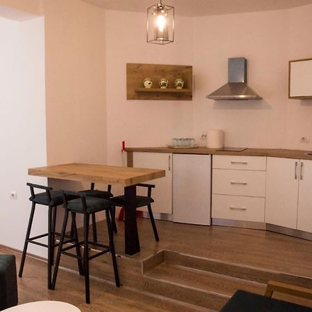 Apartament Stefani ซารานเดอ ภายนอก รูปภาพ